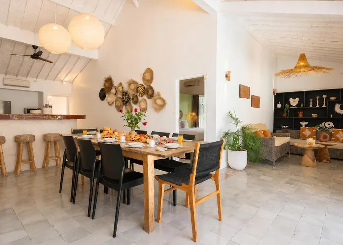 Mas Estate Villa