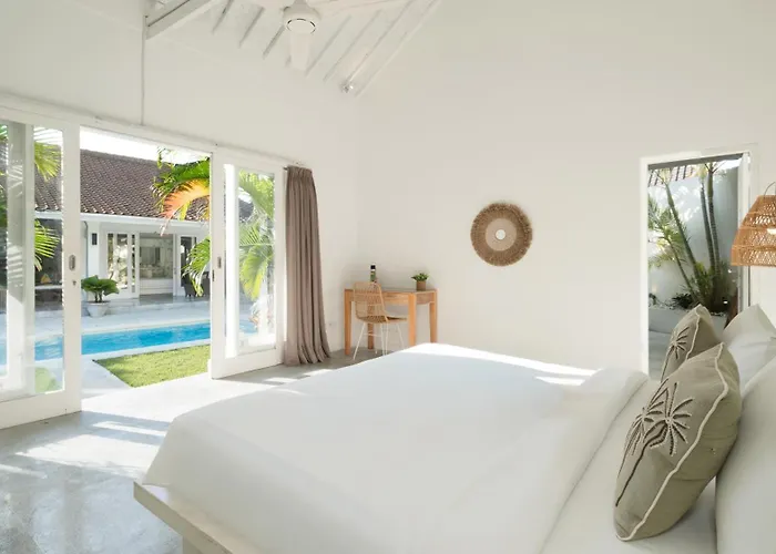 Mas Estate Villa *